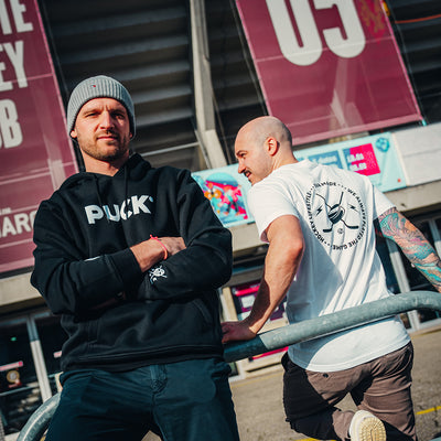 Hoodie Black x PUCKWEAR